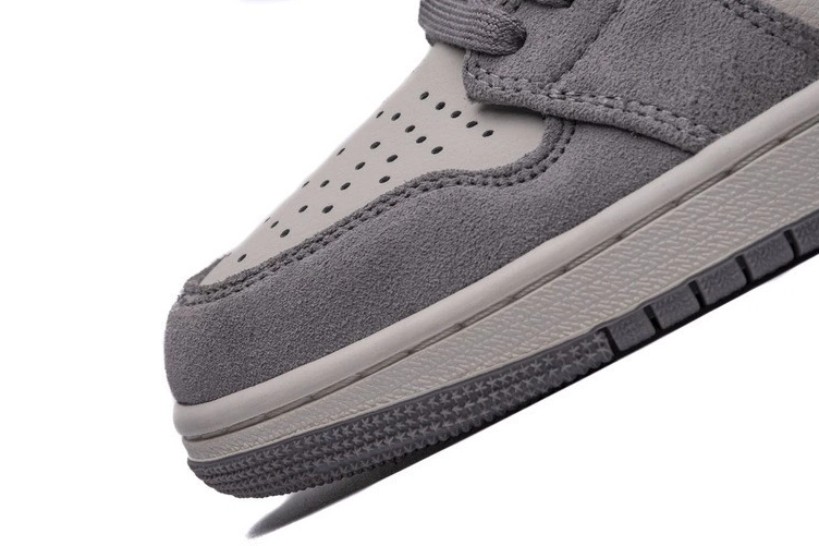 Pale High Ivory Retro 1  (W) Jordan air AH7389-101  1024